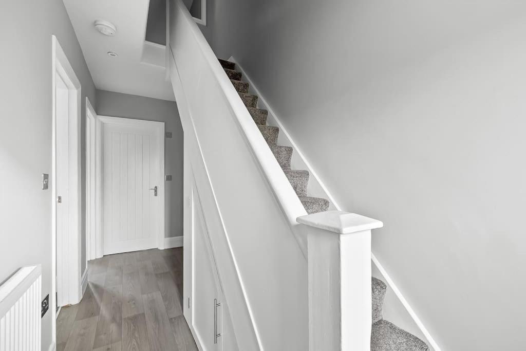 Casa de Férias Brand New 3 Bedroom House Plymouth